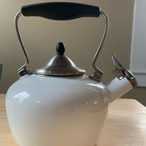 Chantal white tea kettle